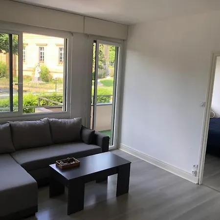 Appartement*centre Historique*parking*terrasse Appartamento